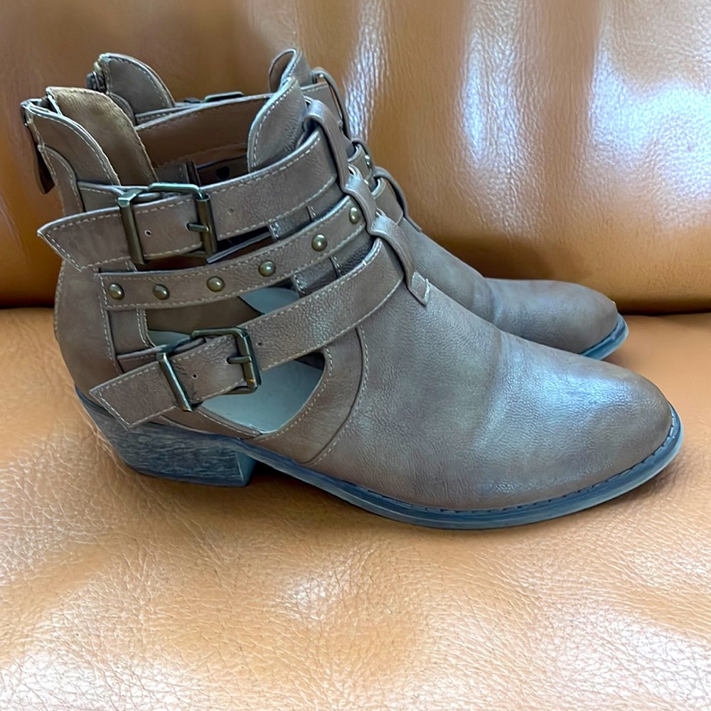 Booties - Picture 2 of 4